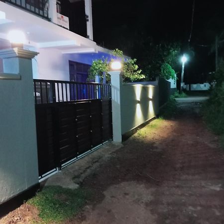 Great Yeheni Villa 希克杜沃 外观 照片
